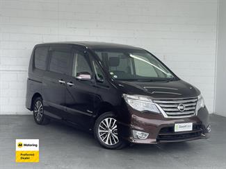 2015 Nissan Serena - Thumbnail