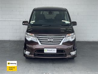 2015 Nissan Serena - Thumbnail