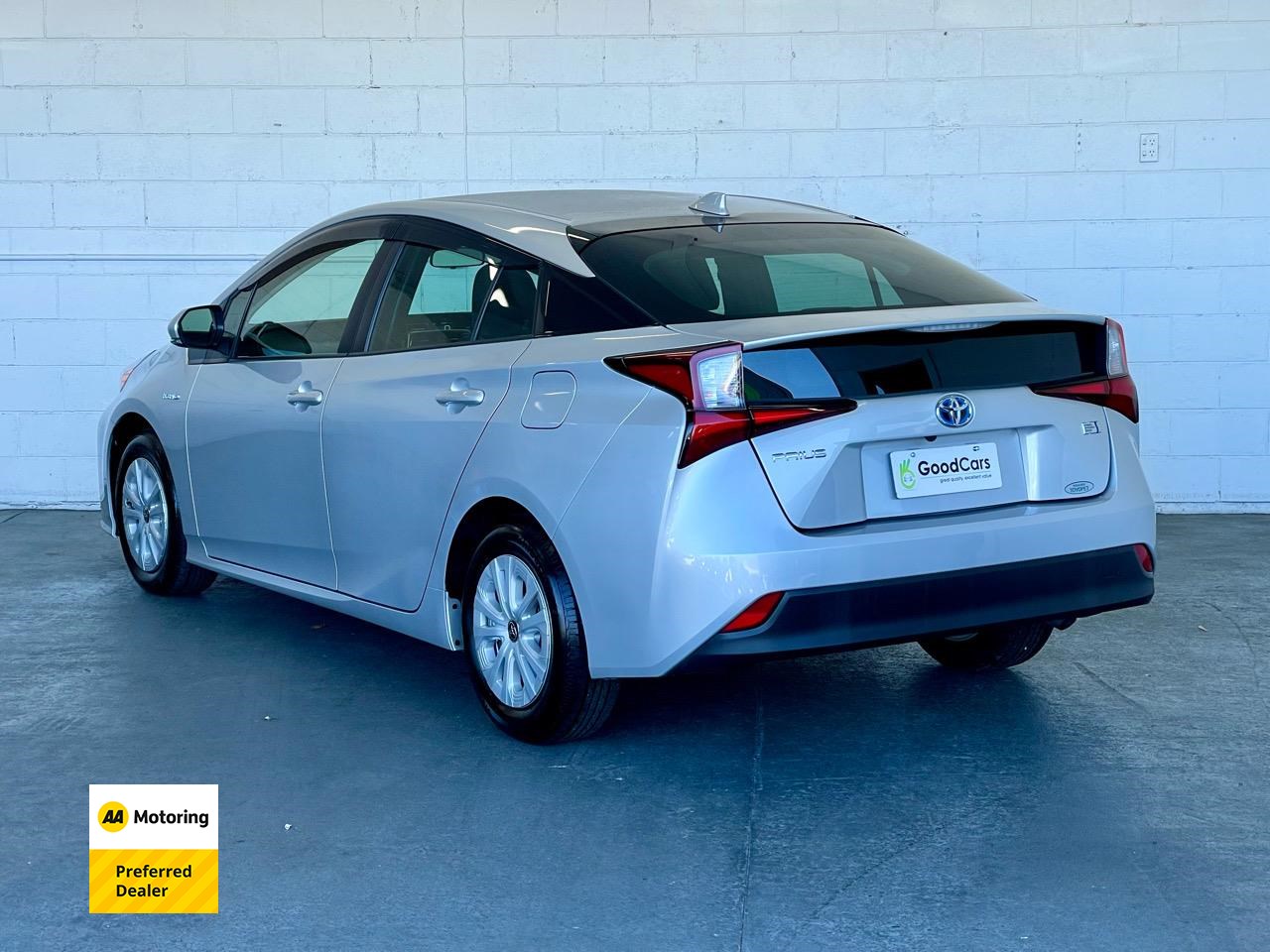 2019 Toyota PRIUS