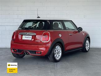 2015 Mini Cooper - Thumbnail