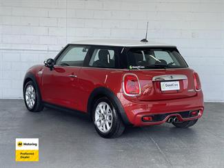 2015 Mini Cooper - Thumbnail