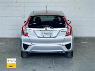 2015 Honda FIT - Thumbnail