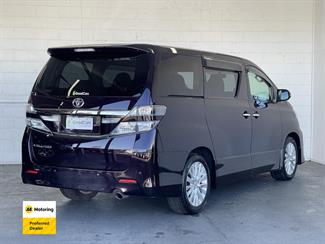 2012 Toyota Vellfire - Thumbnail