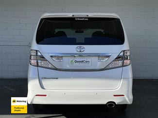 2011 Toyota Vellfire - Thumbnail