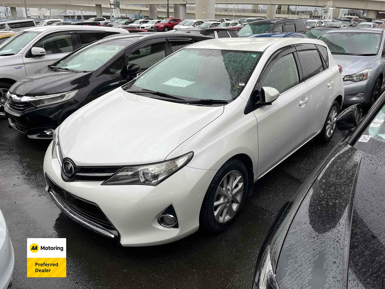 2013 Toyota AURIS