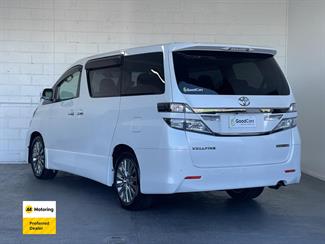 2014 Toyota Vellfire - Thumbnail