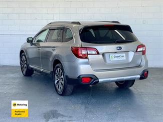 2016 Subaru OUTBACK - Thumbnail