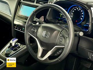 2015 Honda Shuttle - Thumbnail